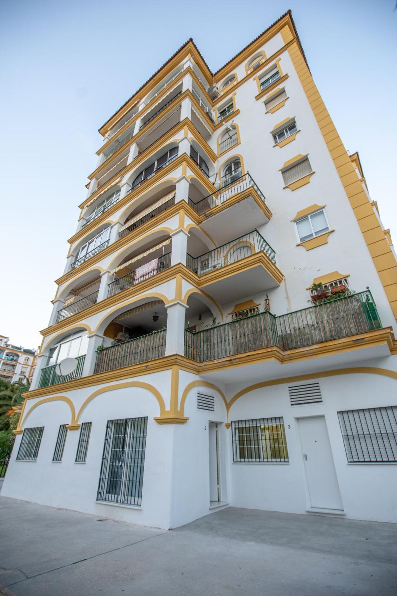 פואנגירולה Precioso Apartamento Junto A La Playa 3 מראה חיצוני תמונה